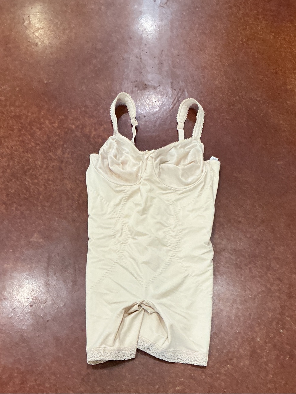 Cabernet Cream Lace-Trim Shaping Bodysuit
